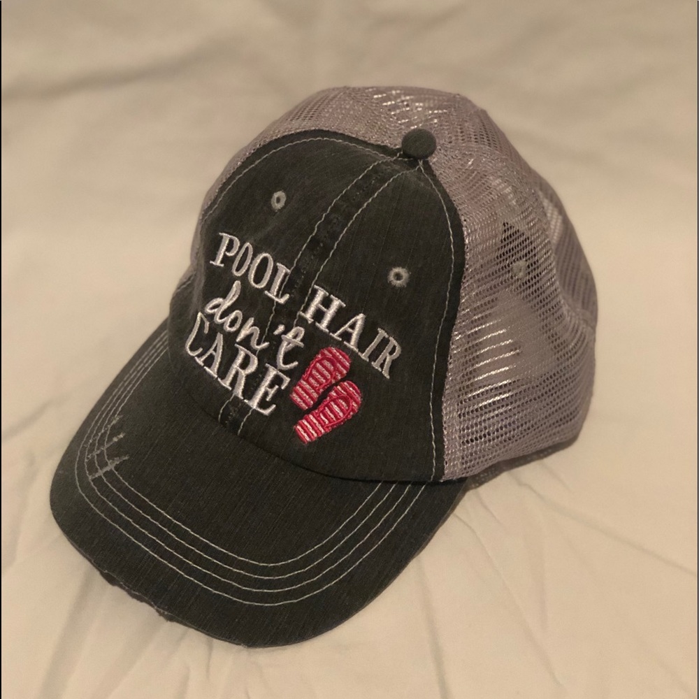 Casual snap back